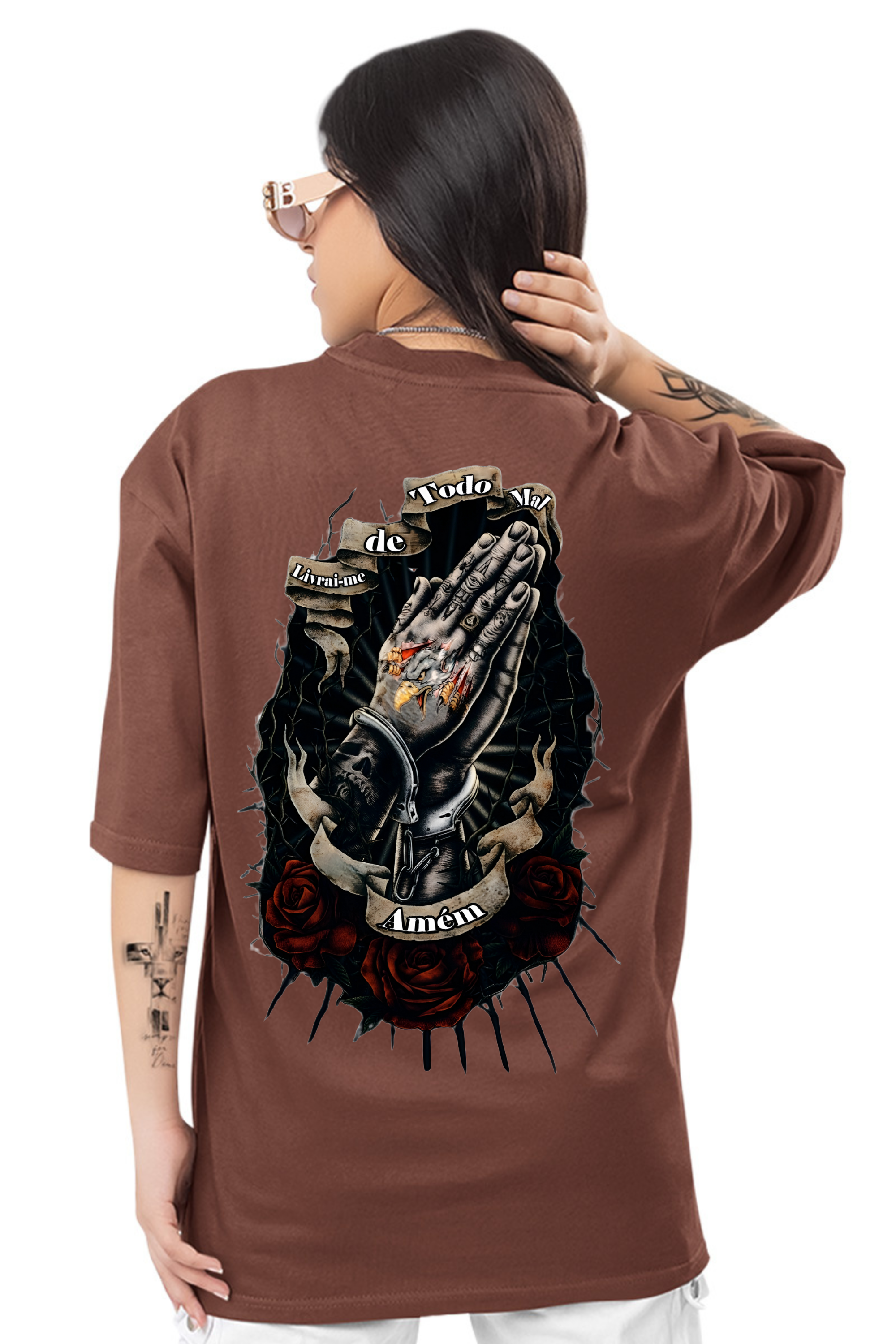 Camiseta Oversized Livrai-me de Todo Mal Feminina EC