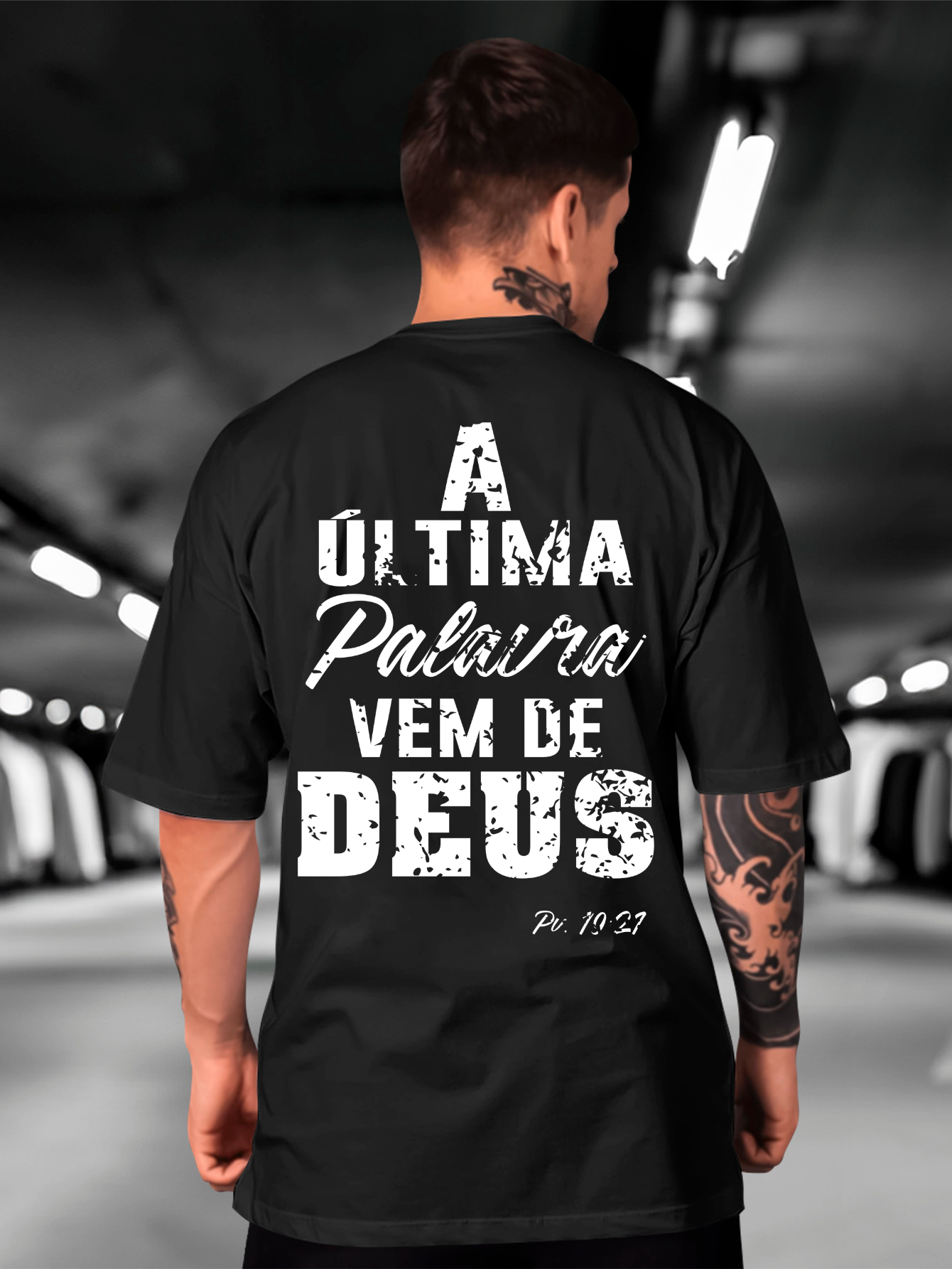 Camiseta Oversized A última palavra vem de DEUS EC