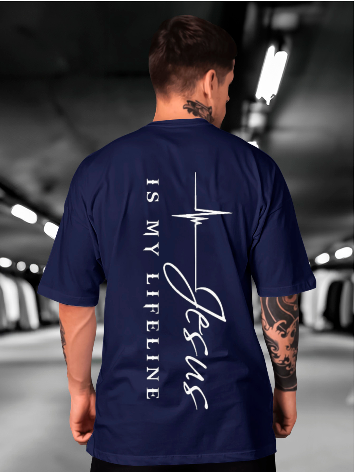 Camiseta Oversized Jesus is my lifeline EC