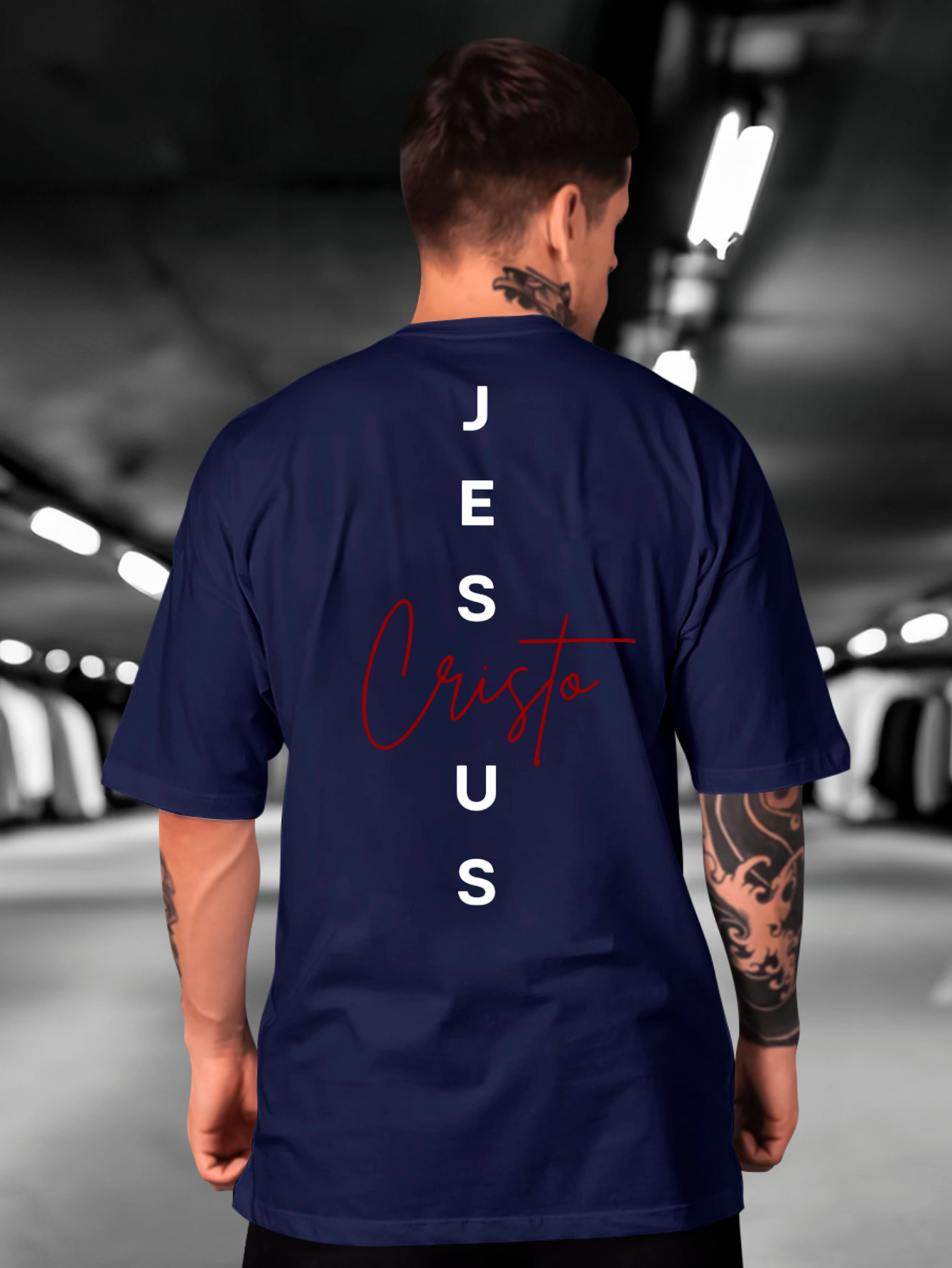 Camiseta Oversized Jesus Cristo em forma de Cruz EC